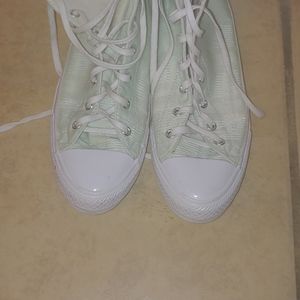 Mint green Converse sz 9